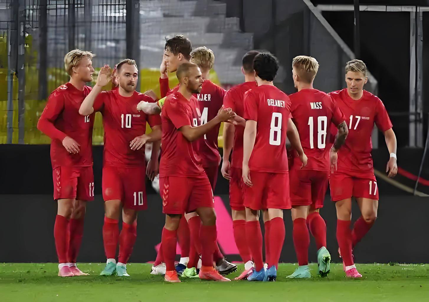 雷火电竞亚洲先驱-包含RB莱比锡新援表现出色，球队冲击德国联赛前列的词条