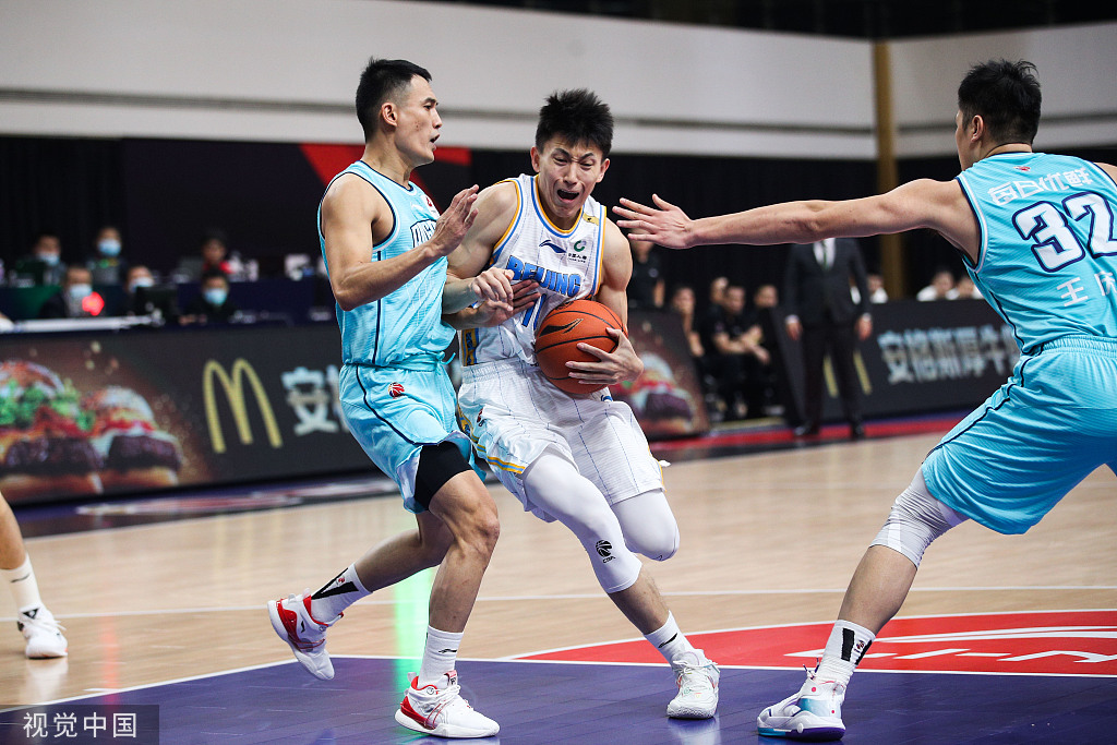 印度强队一路领先，连胜晋级