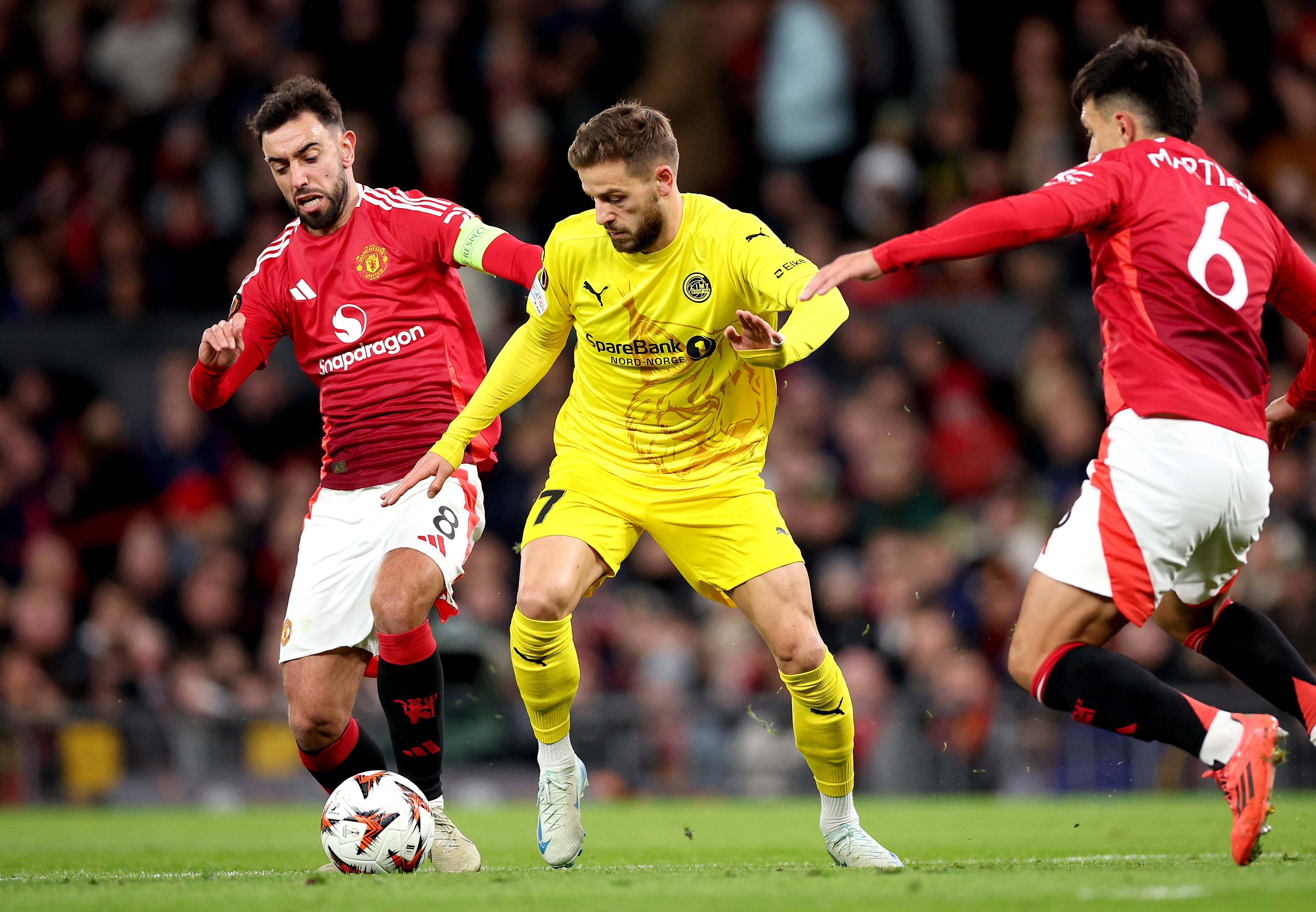 包含拉齐奥客场大胜佛罗伦萨，积分逼近前四的词条