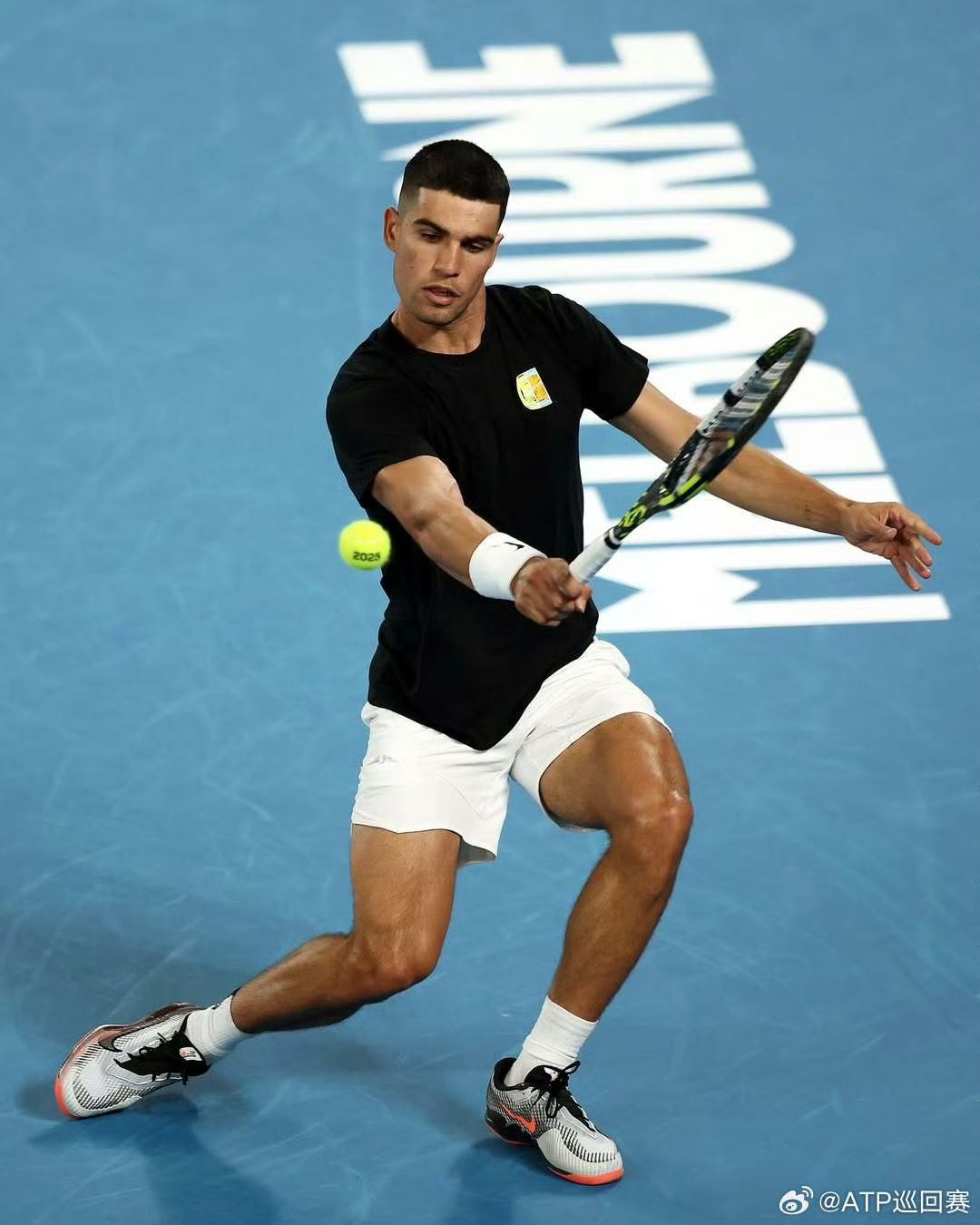 ATP总决赛横扫美网，阿尔卡拉斯统治全场的简单介绍