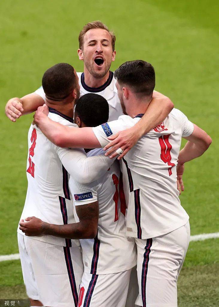 瑞典队力克奥地利队，奥恰洛夫带队取胜