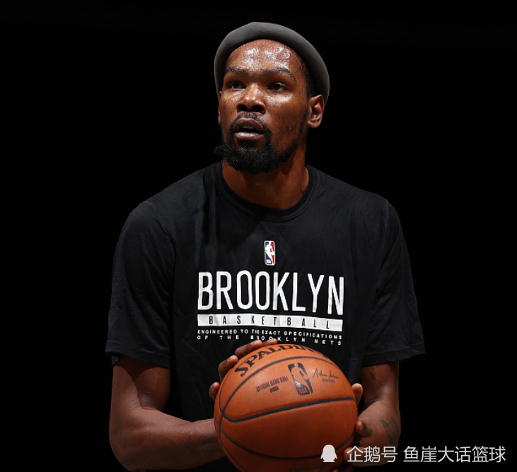 篮网队员感谢球迷的支持和鼓励