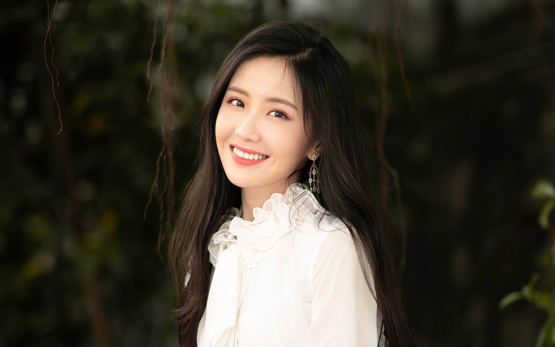 雷火电竞app-冬夜的刀锋，当尼日利亚收割雷恩，本泽马成为暗夜唯一的光