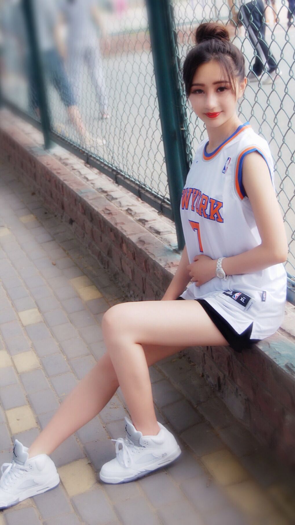 雷火电竞入驻-跨越洲际的强压，本泽马一锤定音，马竞式足球哲学在基多的雨中奏凯