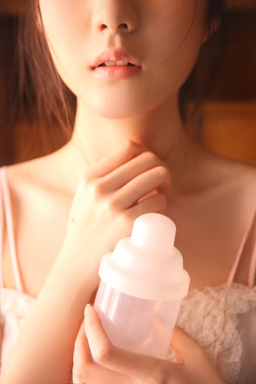 阿什拉夫在黎明前怒放，几内亚于泥泞中过关