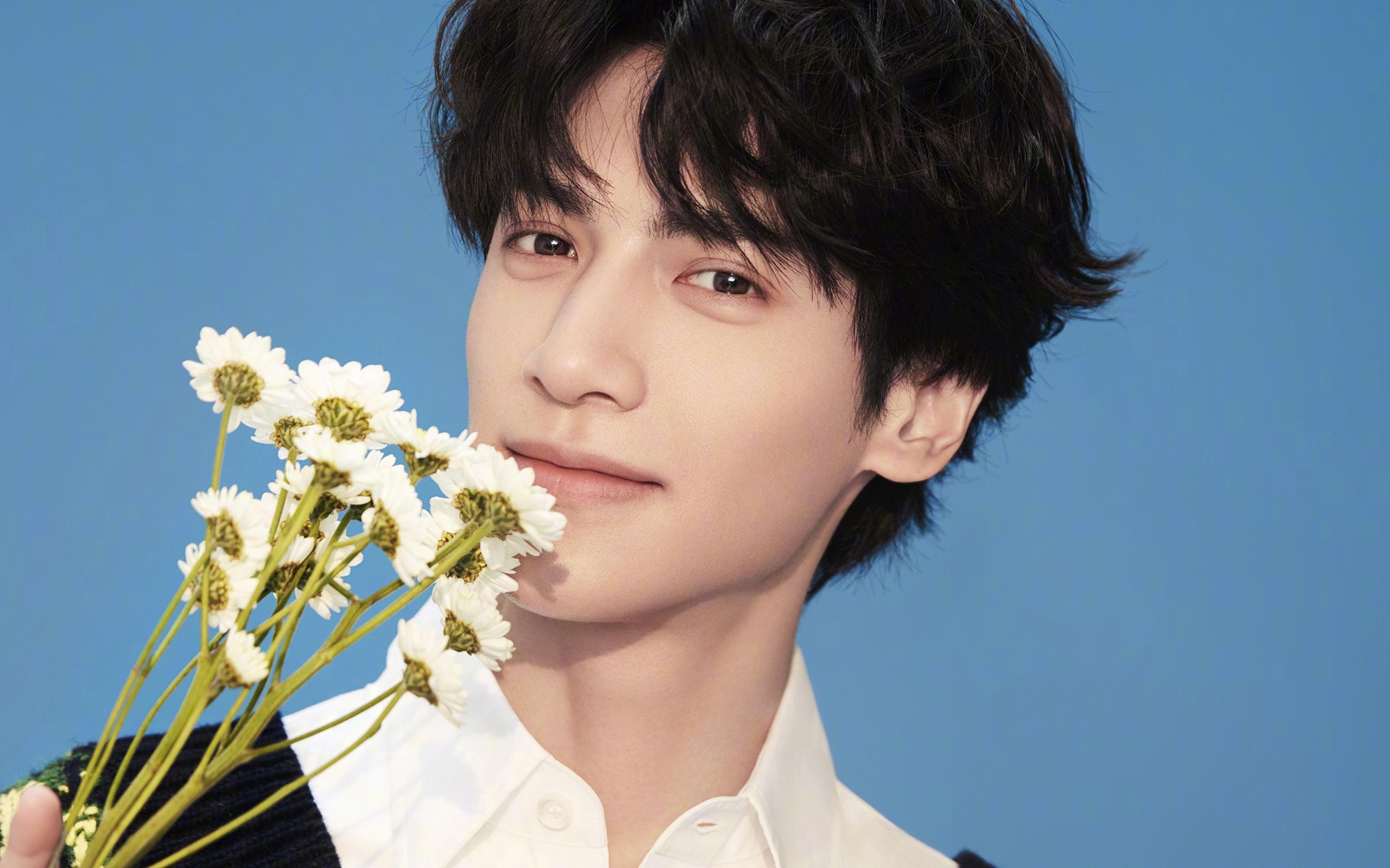 铜墙铁壁困游龙，锡安劈开京字招牌